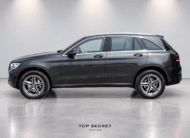 Mercedes-Benz GLC 300 de 4MATIC AMG Line 2021, vista lateral