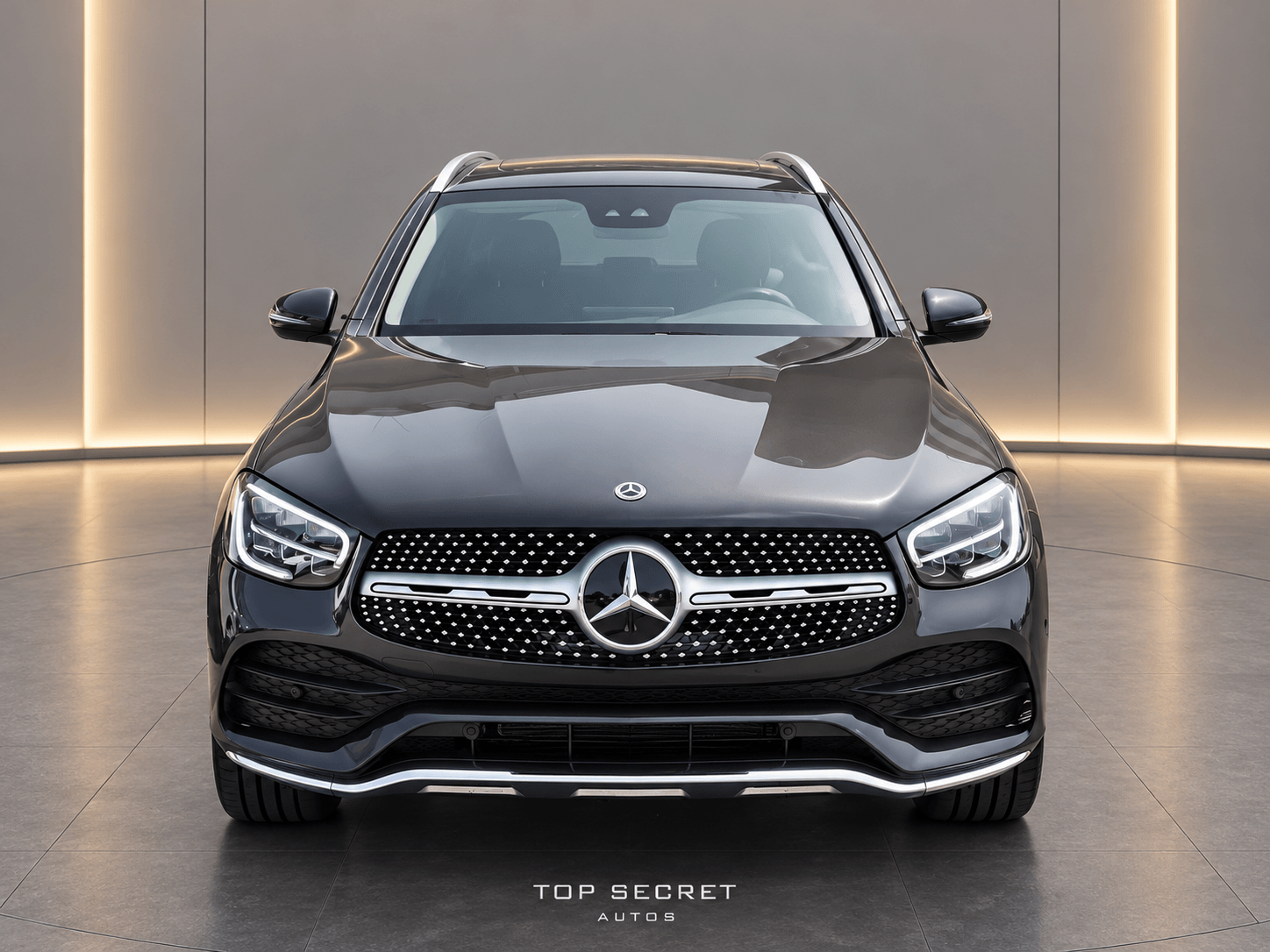 Mercedes-Benz GLC 300 de 4MATIC AMG Line 2021, vista frontal