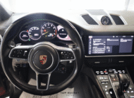Porsche Cayenne E-Hybrid 2021 gris cuarzo, puesto de conducción