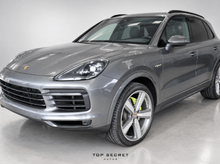 Porsche Cayenne E-Hybrid 2021 gris cuarzo, delantera tres cuartos