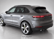 Porsche Cayenne E-Hybrid 2021 gris cuarzo, trasera tres cuartos