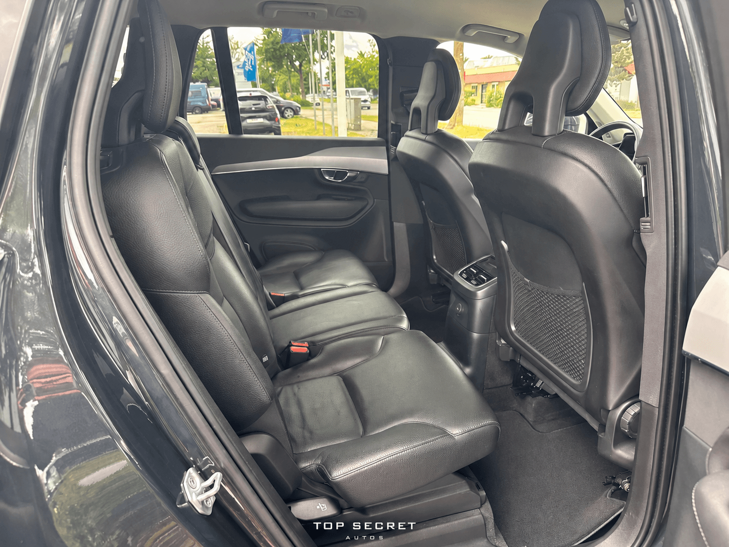 Volvo XC90 T8 Recharge 2021, segunda fila de asientos